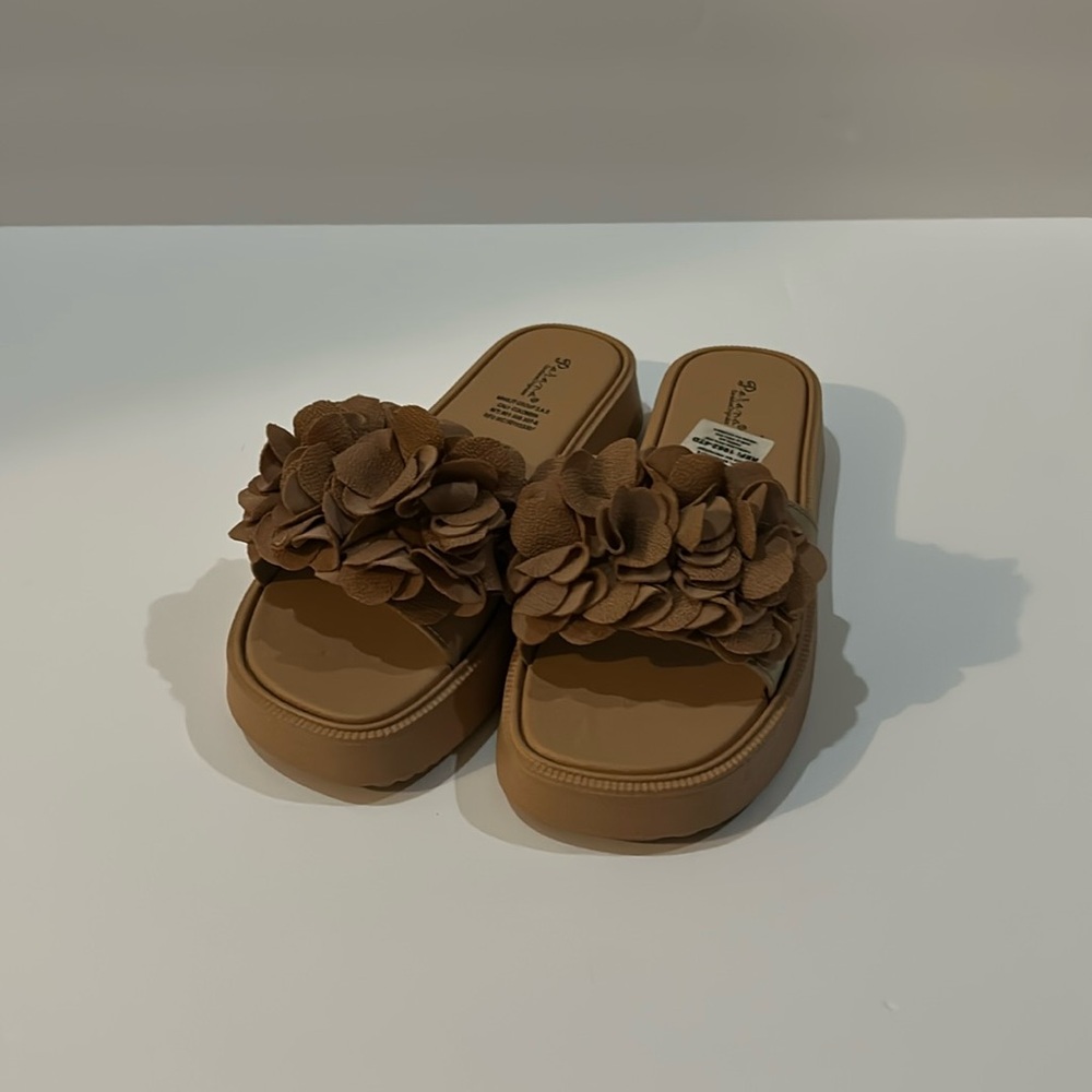 Parana Sandalias Originales from Colombia Tan Sandals